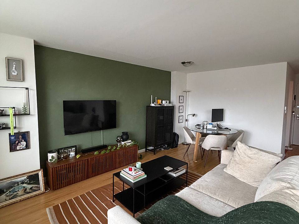 1st image of 48 W 68th St APT 9C