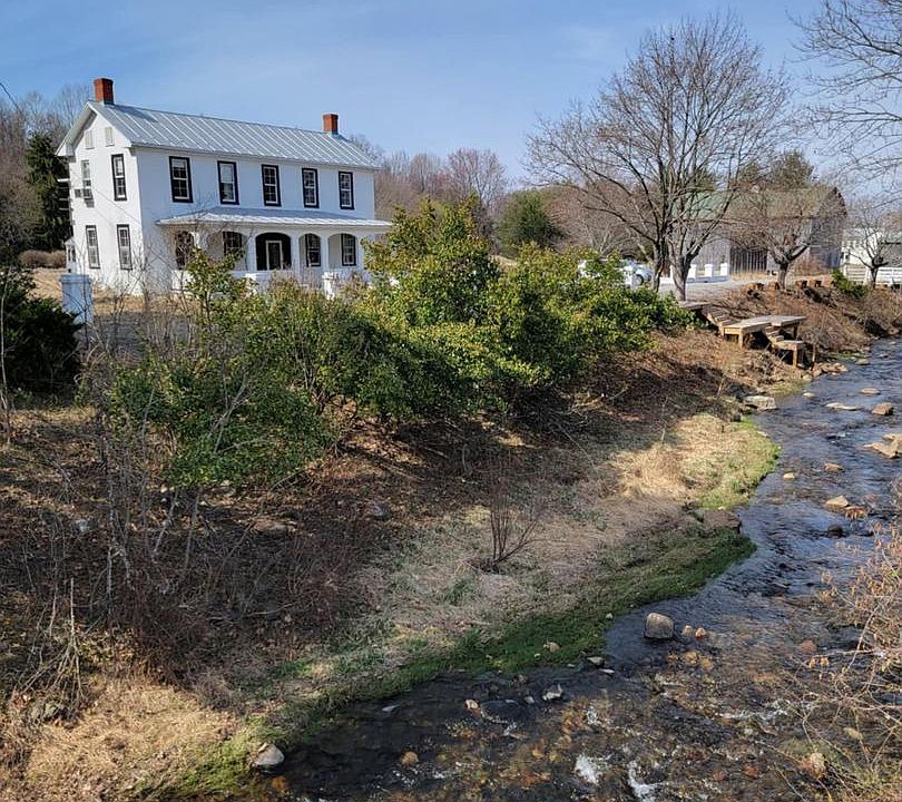 1st image of 5865 Gooney Manor Loop
