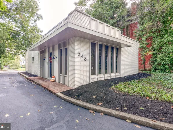 548 Chestnut St, Columbia, PA 17512