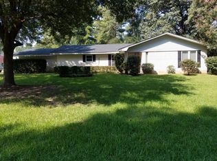 109 Loop Dr, Bastrop, LA 71220