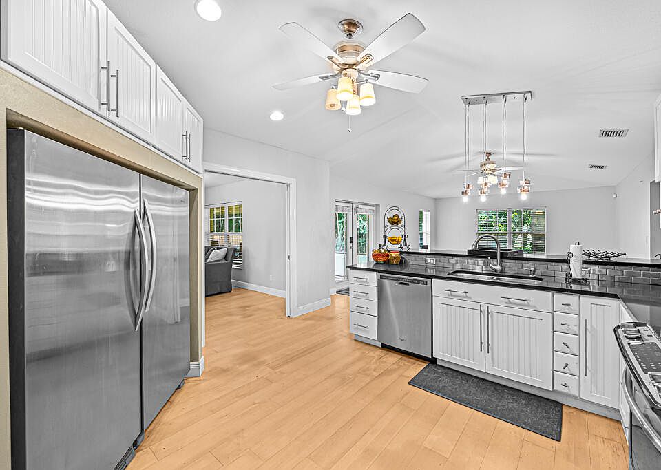 1st image of 1603 Pine Hollow Drive