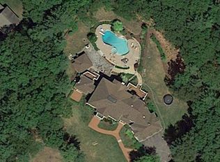 137 Lake St, Sherborn, MA 01770