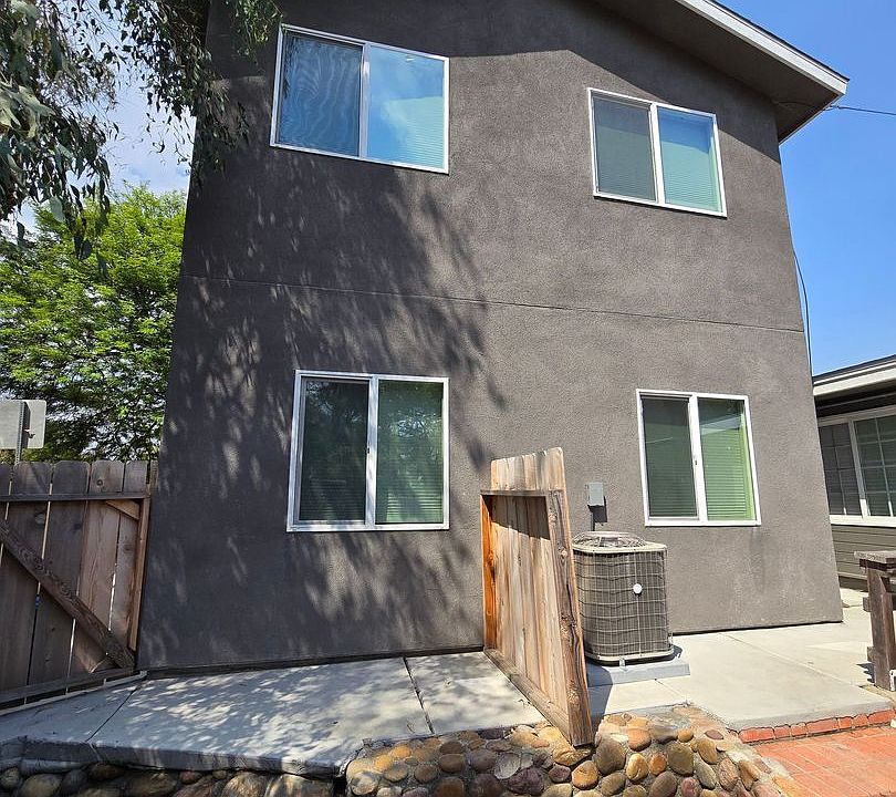 1st image of 6238 Adobe Dr