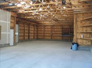 400 Cottage St, Athol, MA 01331