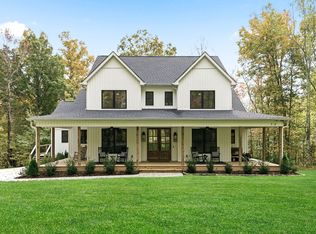 1124 Chestnut Dr, Burns, TN 37029