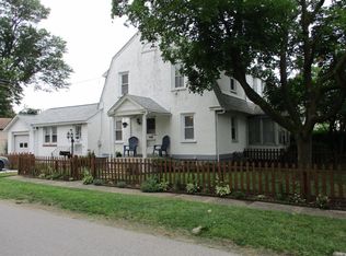 8 Seneca St, Essington, PA 19029