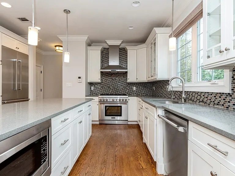 15 Woodland Rd — Photo 12