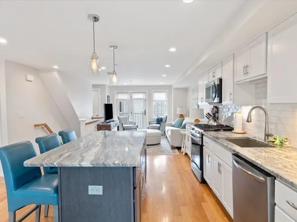 23 Washington St #4, Beverly, MA 01915