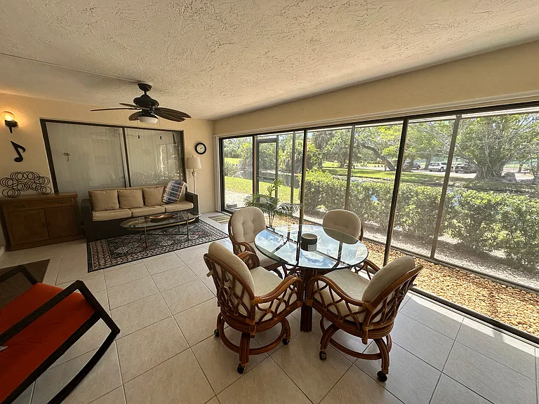 4572 Red Maple Rd — Photo 13