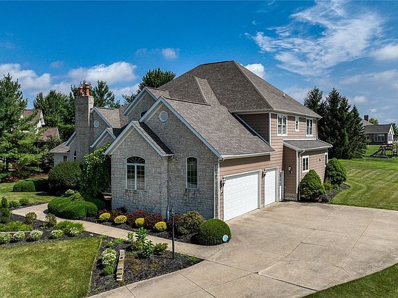 5th image of 4375 Lakeview Glen Dr