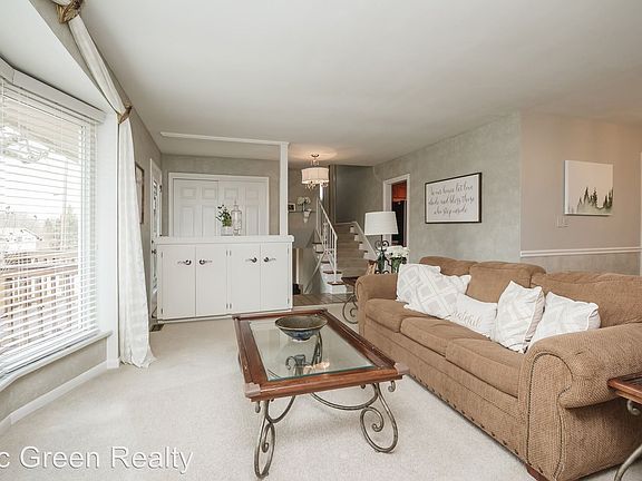 5th image of 4440 Glenheath Dr