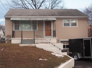 246 Cottage St, Middletown, NY 10940