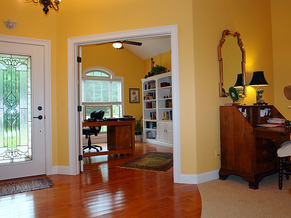 5th image of 13 Holly Court