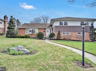 2910 Curtis Rd, Reading, PA 19609