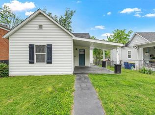 513 S 2nd St, De Soto, MO 63020