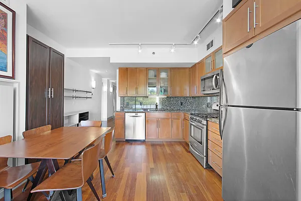 Sold by Compass | media 5