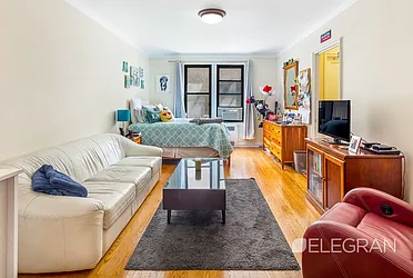 Rented by (Legacy) Elegran