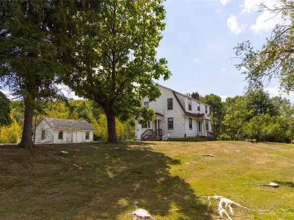 638 Cascade Valley Rd, Windsor, NY 13865