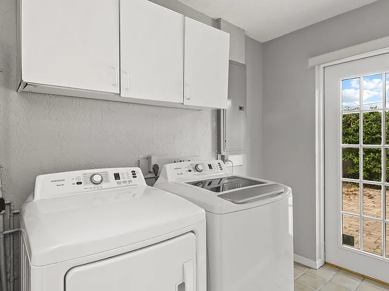 2607 Elizabeth Ave — Photo 25