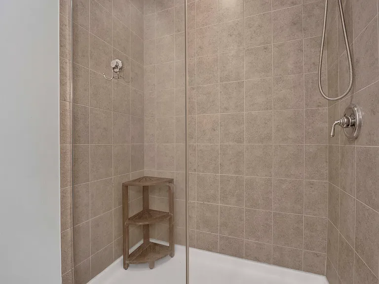 1150 W 15th St #418 — Photo 20