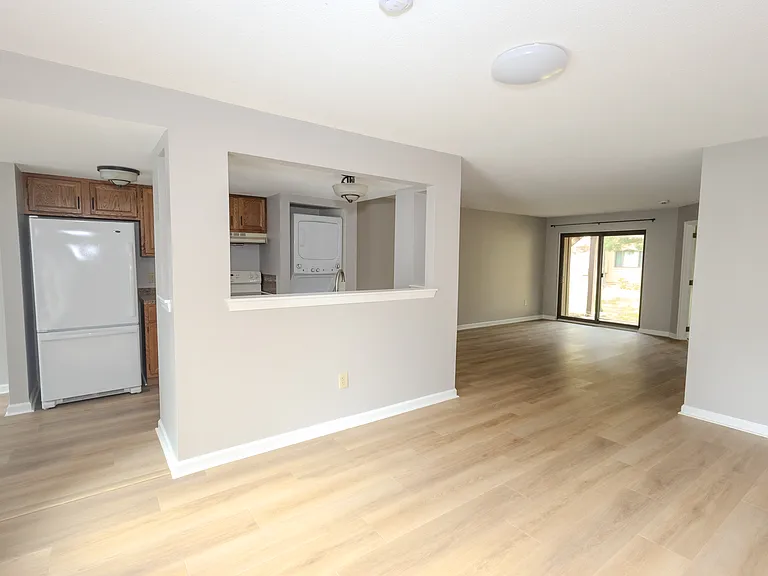 221 Trailside Way — Photo 11