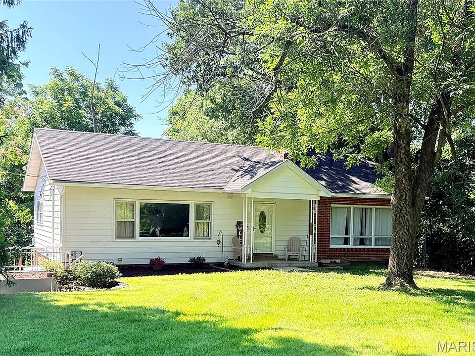 2nd image of 1216 Miller Rd
