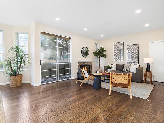 4th image of 4173 El Camino Real APT 38