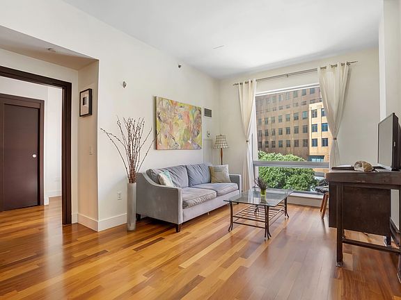 2nd image of 156 Myrtle Ave #511