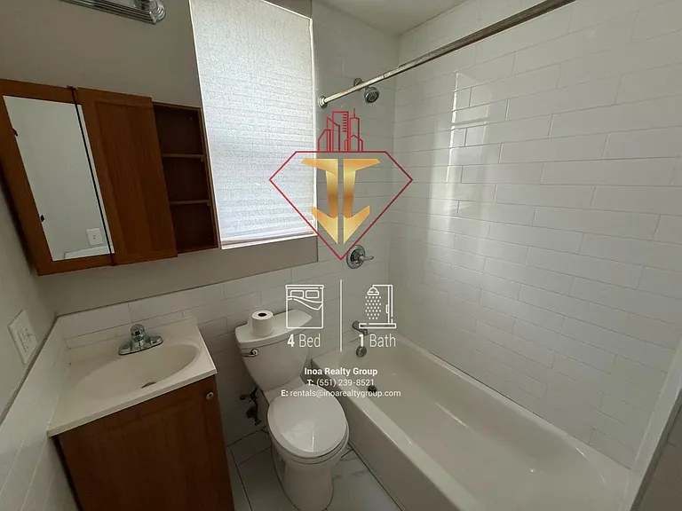 198 Danforth Ave #2 — Photo 17
