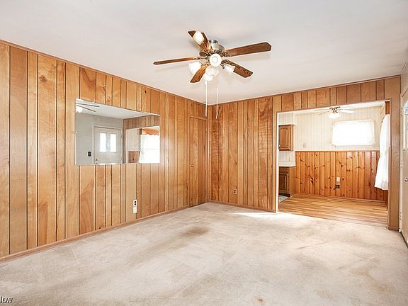 5th image of 951 Oakwood Dr