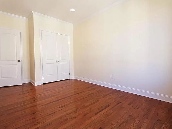 5th image of 720 W 172nd St APT 5D