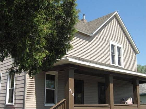 2nd image of 214 N 28th Ave W