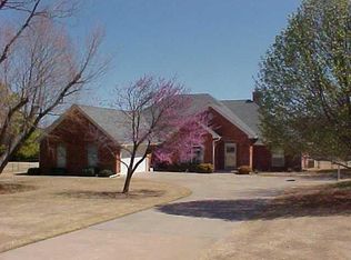 10704 Green Valley Rd, Oklahoma City, OK 73151