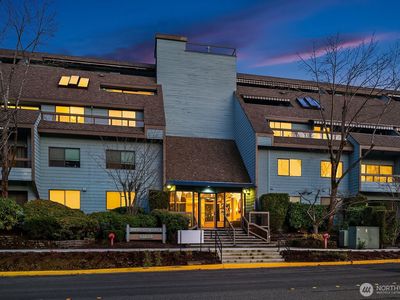 3030 80th Avenue SE #306, Mercer Island, WA, 98040