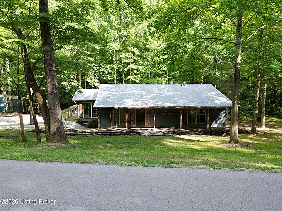 3rd image of 409 Woodhaven Ln