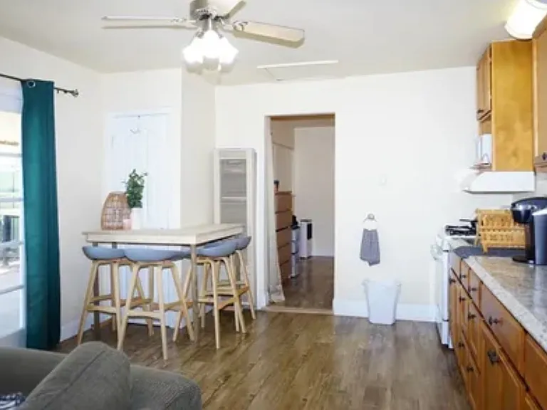 3029 Greenwood Dr — Photo 3