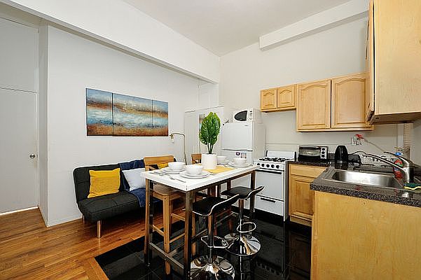 1st image of 478 9th Ave #1A