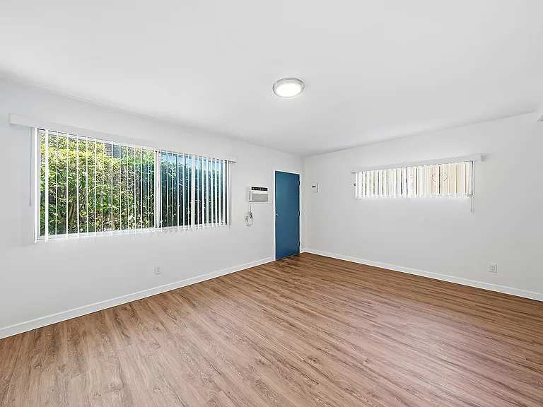 540 N Garfield Ave #E — Photo 3