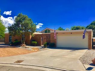 7404 Arroyo Del Oso Ave NE, Albuquerque, NM 87109