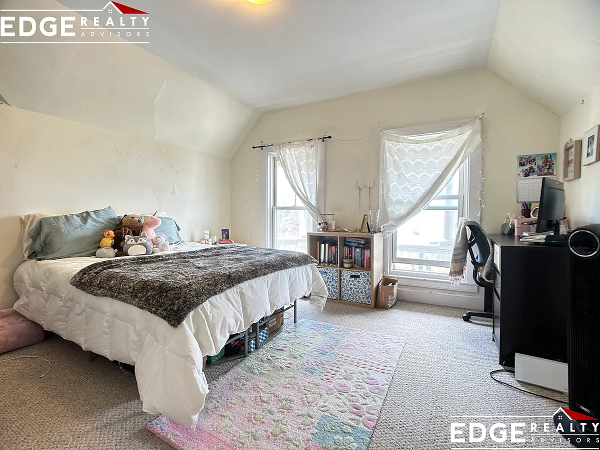Building Photo - 15 Elko St #2