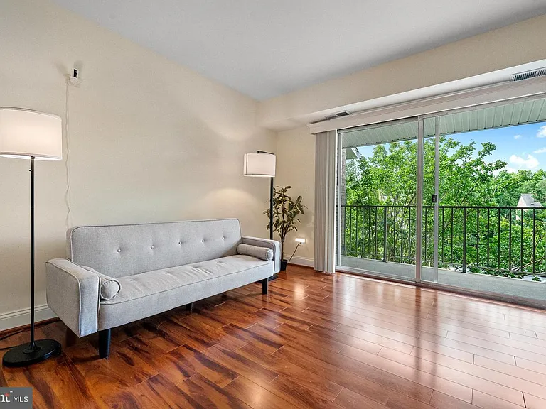7984 Audubon Ave #203 — Photo 10