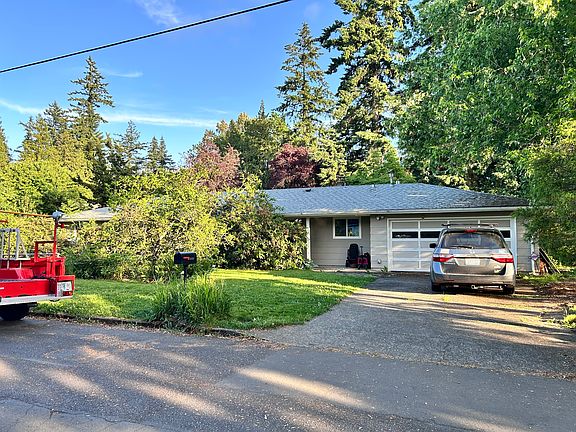 2nd image of 10410 SE Flavel Ct