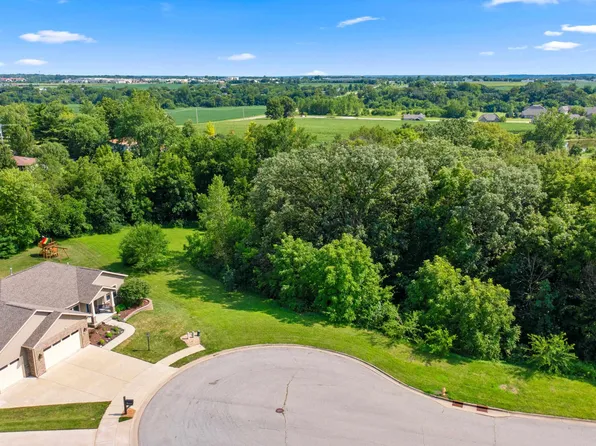 6204 Crosswynd Ct, Edwards, IL 61528