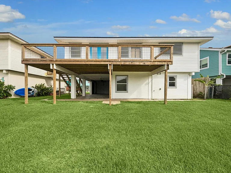 1079 Redfish St — Photo 22