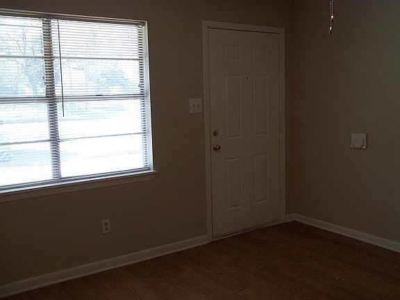 2nd image of 1506 N Franklin St #A
