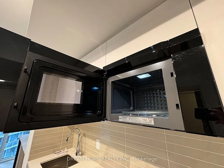 65 Mutual St #1307 — Photo 15