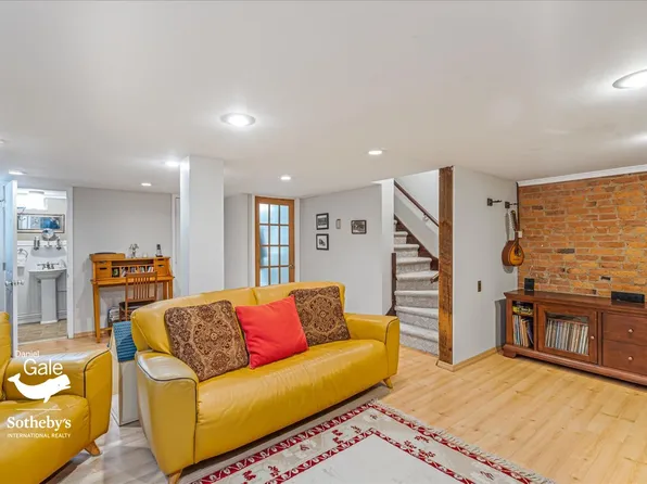 23 Whitson Street image 31 of 40