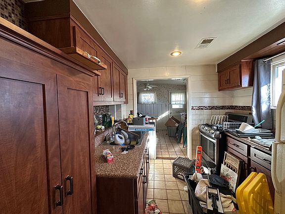 4th image of 18524 Lyn Ct