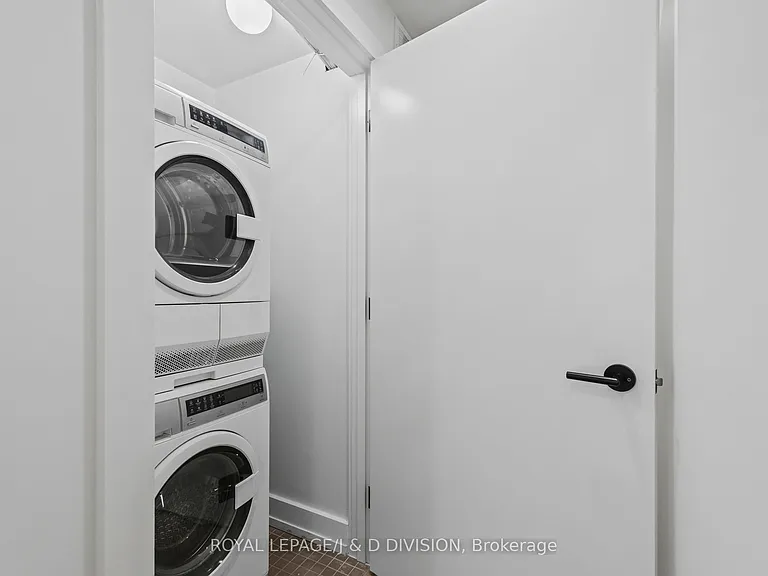 314 Lonsdale Rd #2 — Photo 26