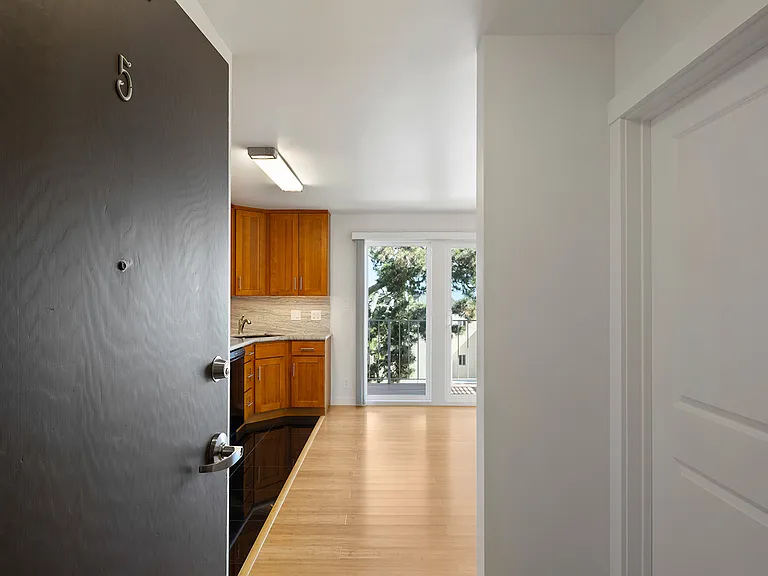 80 Crestline Dr #5 — Photo 10